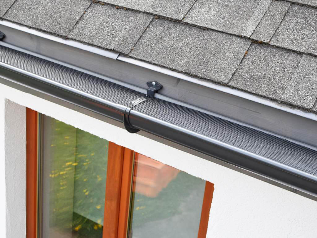 roof gutter